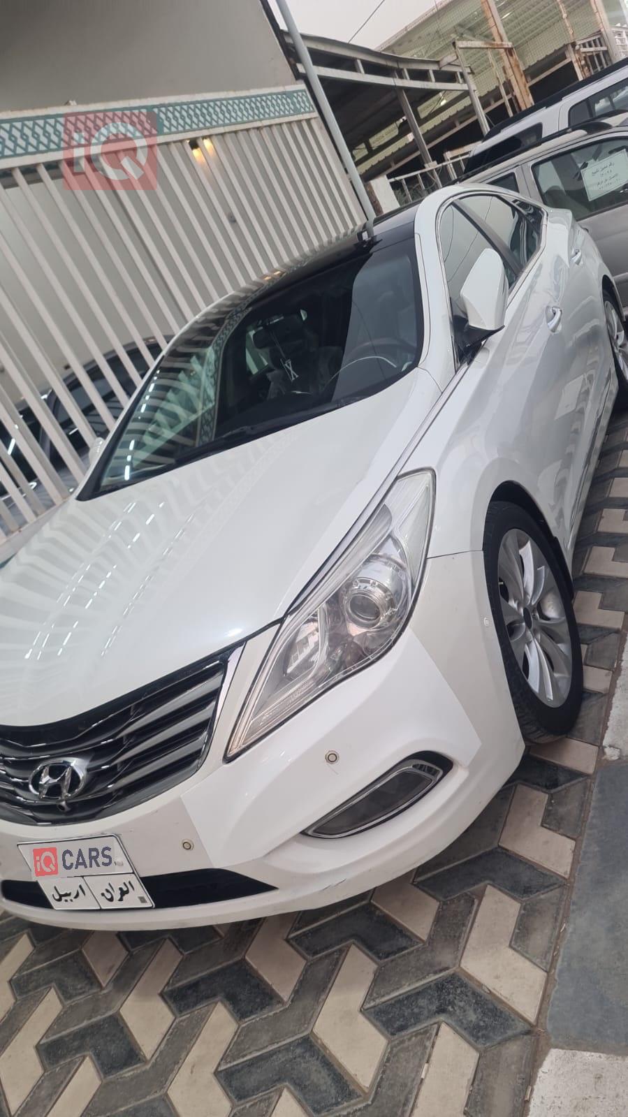 هيونداي أزيرا